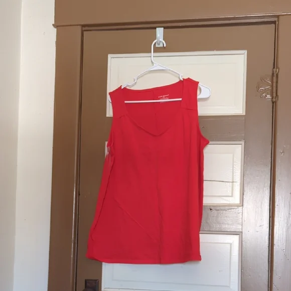 Tank - Picture 1 of 3